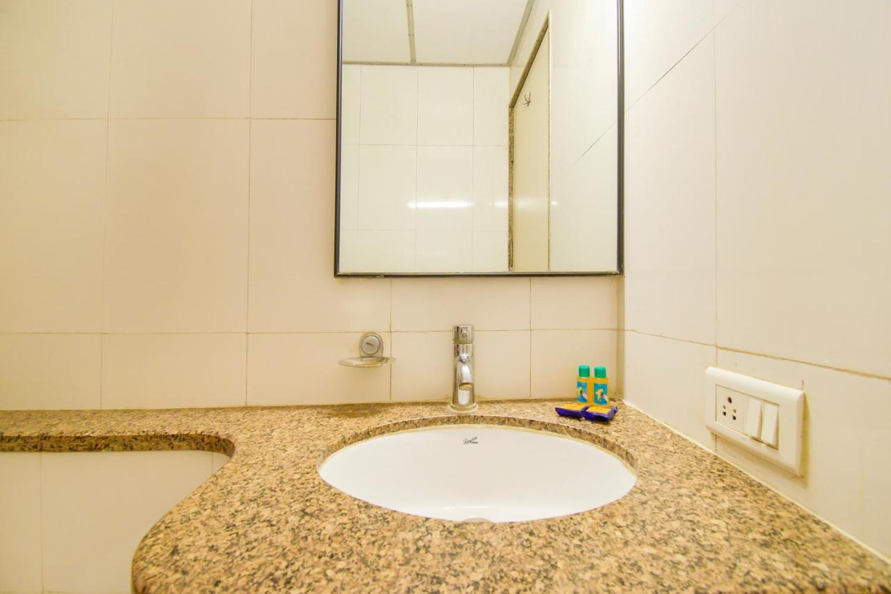Hotel Ashiyana Пюн Екстериор снимка