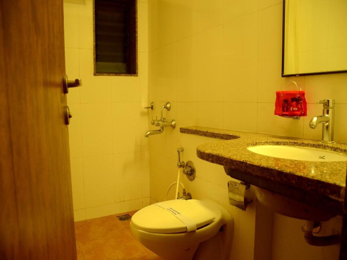 Hotel Ashiyana Пюн Екстериор снимка